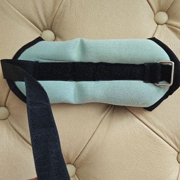 DANSKIN ANKLE WEIGHTS 2LB Set - Cardio Training Build Muscle Core Strength - Picture 5 of 5